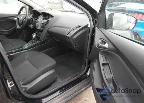 2018 Ford Focus Se z USA, uszkodzony, nr VIN 1FADP3F21JL212791